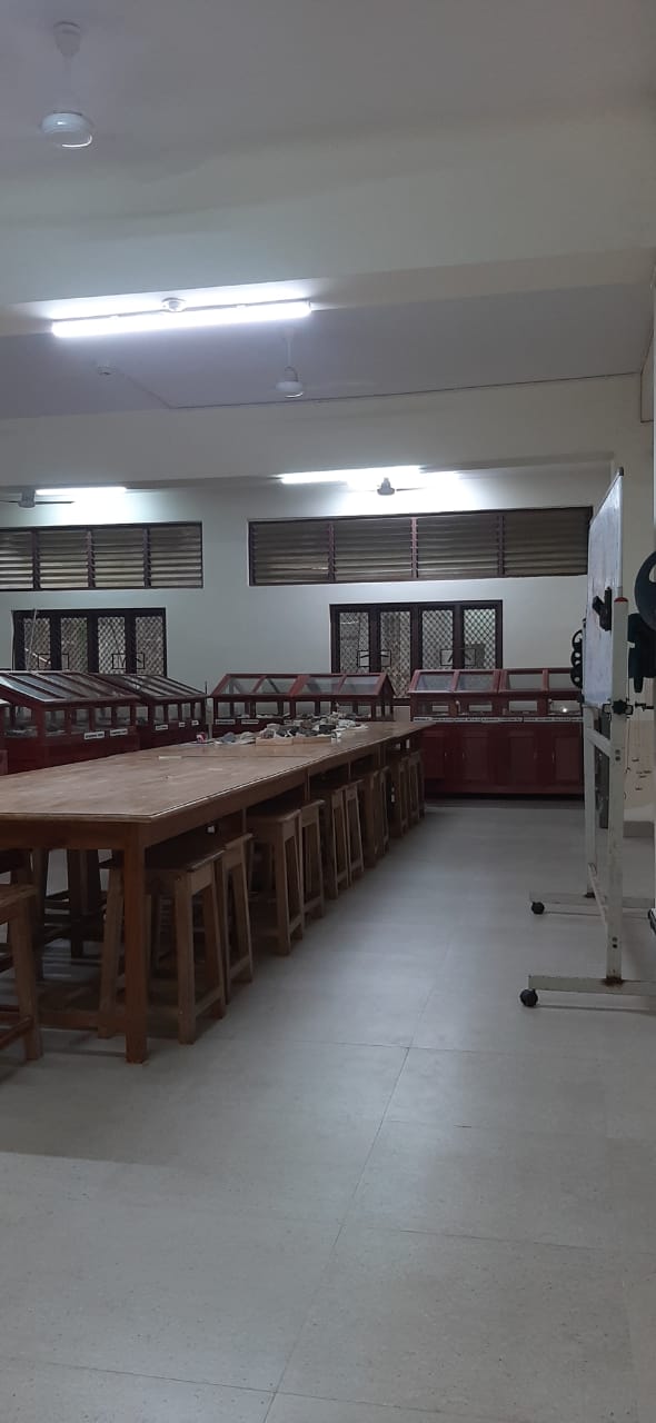 Applied Mechanics Lab