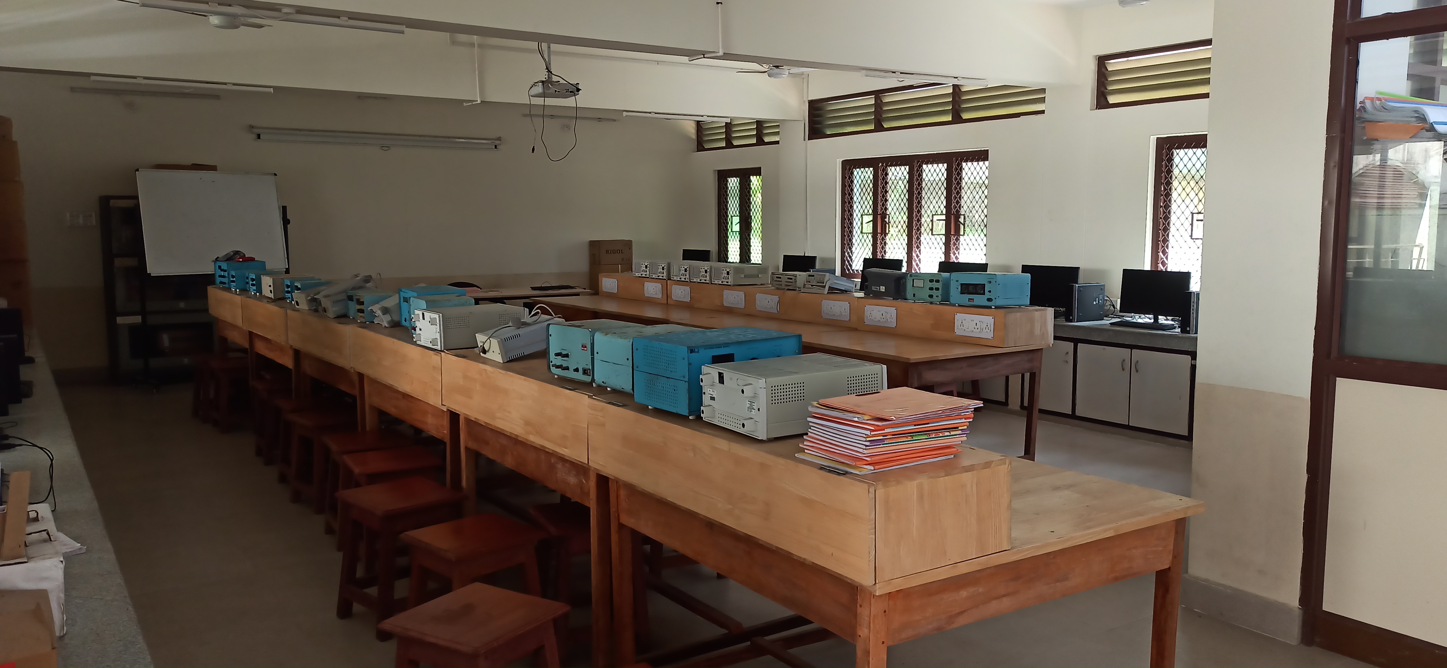 Advanced Communication Systems